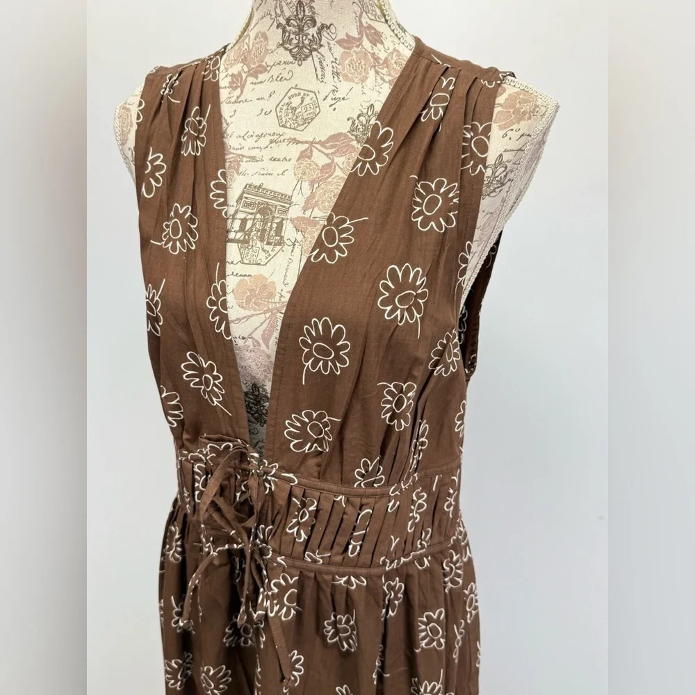 FAITHFUL the BRAND Chocolate brown MARTA daisy print deep V Midi Dress size 8 - Picture 4 of 14